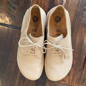 Birkinstock Gary size 39